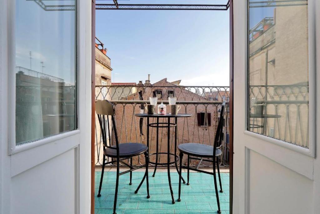 Boutique Suites Della Croce Roma Eksteriør bilde