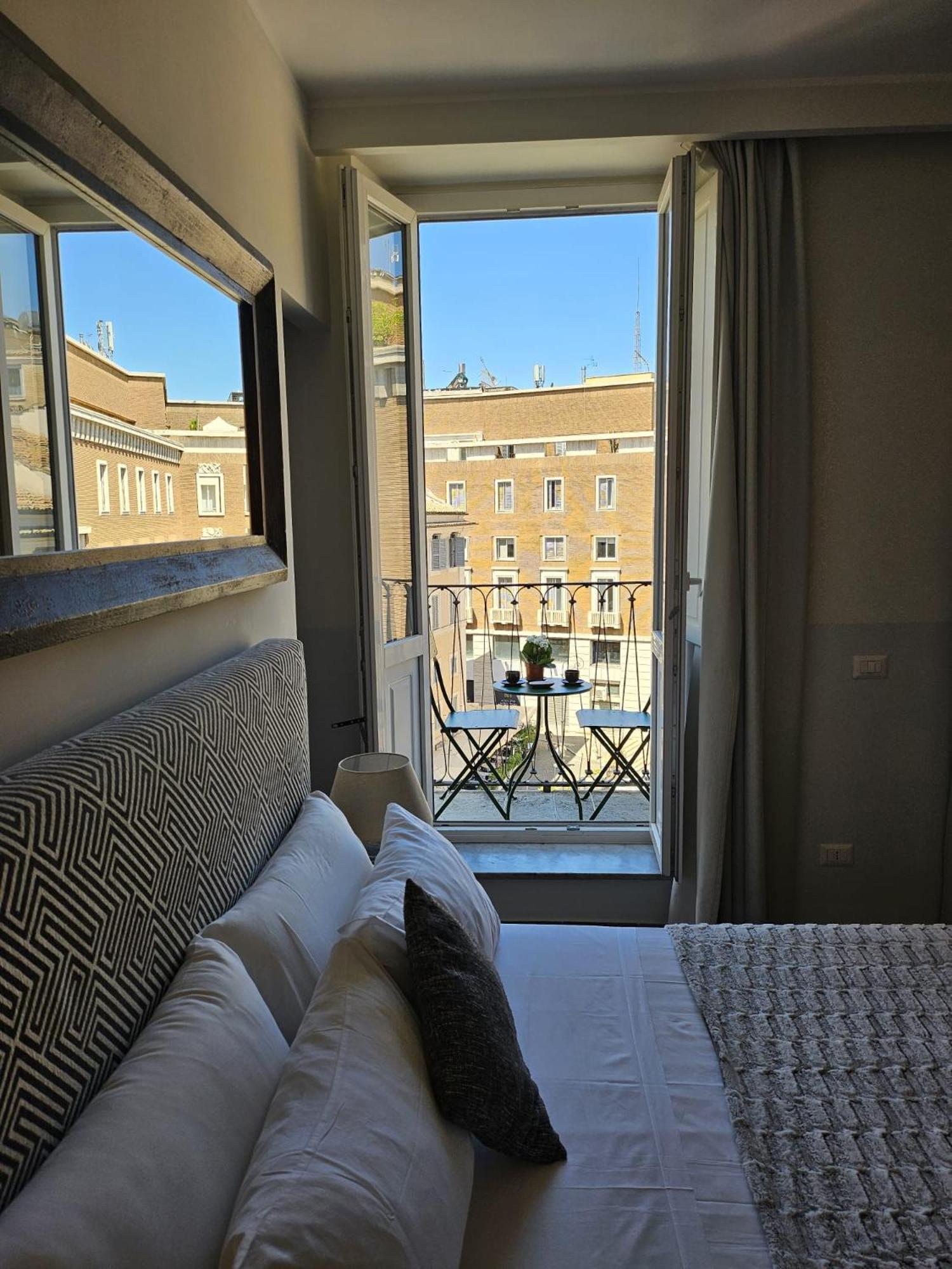 Boutique Suites Della Croce Roma Eksteriør bilde
